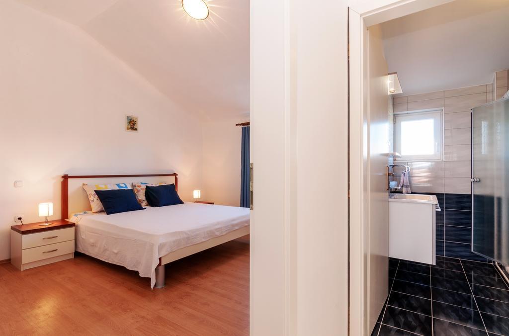 Apartments Jadranka プリヴラカ エクステリア 写真